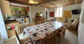 GITE DE GROUPE-LERNE-GITE TERTUF-Salle à manger 2
