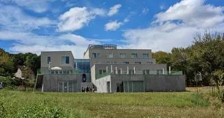 BPA Lac Eguzon pôle Hébergement façade arrière
