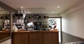 lescalier-bar lescalier-bar