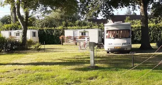 Ouzouer sur trézée-camping municipal de la Trézée-Camping