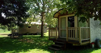 Camping les Terres de Belle Rive - Candes-Saint-Martin