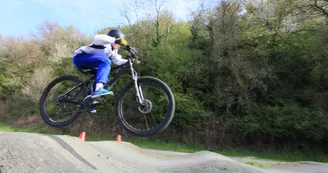 VTT pumptrack BPA lac Eguzon VTT pumptrack BPA lac Eguzon