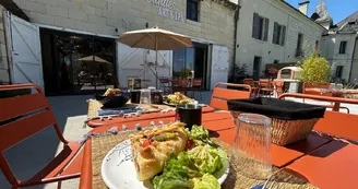 Le p'tit resto du Château - Le Baladin - Terrasse ©B. Pignet