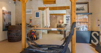Maquette de bateau traditionnel - Musée des Mariniers