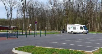Aire d'accueil camping-car Le Poinconnet Aire d'accueil camping-car Le Poinconnet