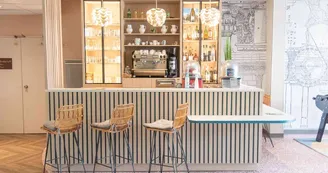 Bar Hôtel Ibis Styles Chinon