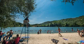 Baignade dans le Lot à Luzech_01 © Lot Tourisme - C. ORY