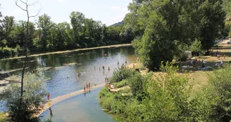 Castelfranc Baignade dans la rivière Lot