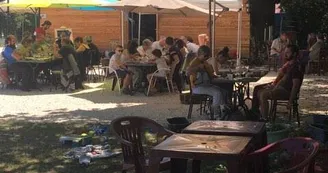 Aire pour Camping-Car à la Ferme Auberge d'Esparnol