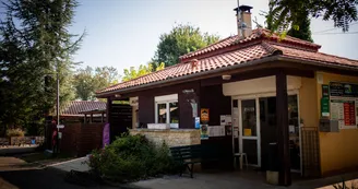 Camping Le Quercy 2021 par Claire Macnamara-39