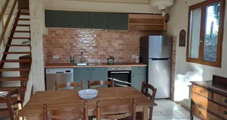 HLOAQU047V50JAKQ_espace repas.jpg