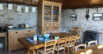 L'école Buissionnière Chambres et table d'hôtes la Celle dunoise