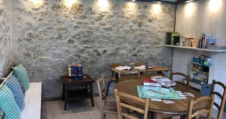 L'école Buissionnière Chambres et table d'hôtes la Celle dunoise