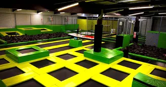 Positive Park – Trampoline, Warrior, Kid’s park & Lasergame - Pau - zone jump