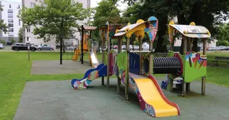 Aire de jeux avenue Philippon 04 - Pau Pyrénées Tourisme