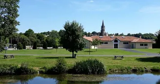 Périgord Inattendu - Village Fleuri Villetoureix