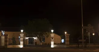 Villeneuve-sur-Lot - Le Moulin de Madame - portail nuit