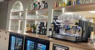 bar