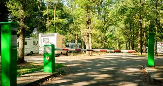 CampingCarPark - Lac de Saint-Pardoux