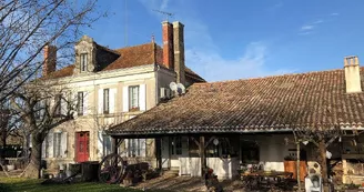 Gîte-Le-Guinot-vue-d'ensemble-maison