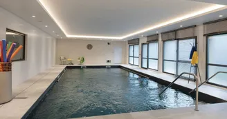 Résidence-DOMITYS-Brive-piscine