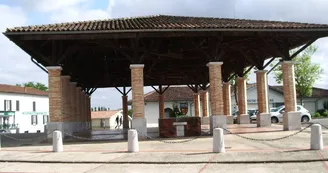 La Halle - Bastide de Montfort-en-Chalosse