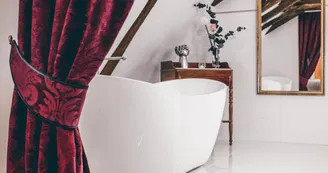 domaine-ecrin-lumiere-baignoire-campsegret-tourisme-vallee-isle domaine-ecrin-lumiere-baignoire-campsegret-tourisme-vallee-isle