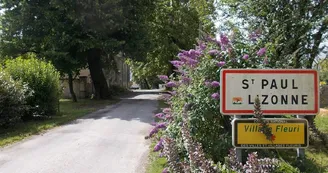 Périgord Inattendu - Village Fleuri Saint-Paul Lizonne