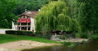 Hôtel Restaurant La Plage - Valdivienne