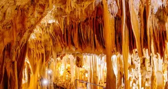 3399 visite a la grotte de villars
