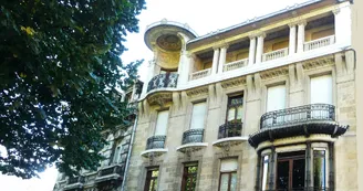 Facade-Hotel-Fruges-1920X1200-3