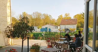 La terrasse de l'Hôtel au Marais