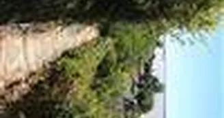 maison-troglodytique-route-de-la-corniche-gauriac-vue-estuaire-800x600--blaye-tourisme