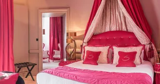 HOTAQU047V504HY4_StSylvestre_LeStelsia_chambre2