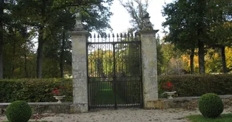 grille de la charmille.JPG_4
