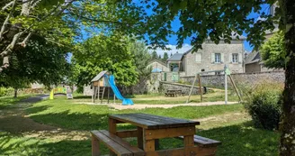 Aire de jeux et de pique nique Treignac