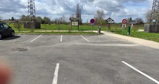 Aire de jeux pour enfants - Aussevielle -  parking