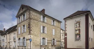 Ervy-le-Châtel-La Maison du Vitrail d'Armance.jpg