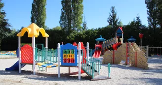 jeux pour enfants.JPG jeux pour enfants.JPG