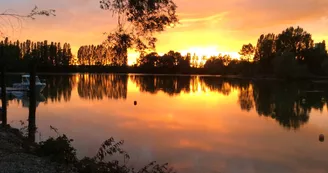 plan d'eau coucher de soleil.JPG plan d'eau coucher de soleil.JPG