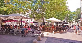 place du marché aux fleurs préfecture montpellier