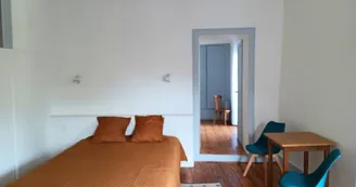LA GRANDE CHAMBRE