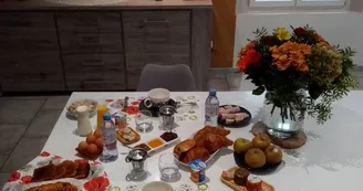Laroclya Petit déj intérieur, Quevillon, Lilhac Laroclya Petit déj intérieur, Quevillon, Lilhac