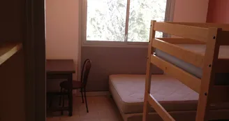 Village-vacances-Les pierres blanches-Boutx-Chambre