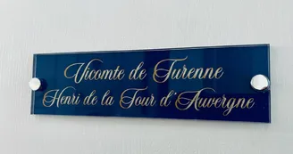 Suite Notre Dame : Chambre Henri de la Tour d'Auvergne Vicomte de Turenne Suite Notre Dame : Chambre Henri de la Tour d'Auvergne Vicomte de Turenne