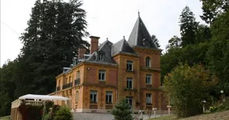 Chateau de la Noue le Coq Chateau de la Noue le Coq