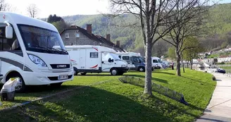 Aire de Camping-car Montehrmé Aire de Camping-car Montehrmé