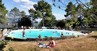 94-vacances-cevennes-revea-piscine-exterieure 94-vacances-cevennes-revea-piscine-exterieure