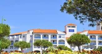 PORT BARCARES GOELIA LE GRAND BLEU