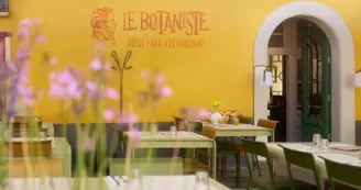 LE BOTANISTE LE BOTANISTE
